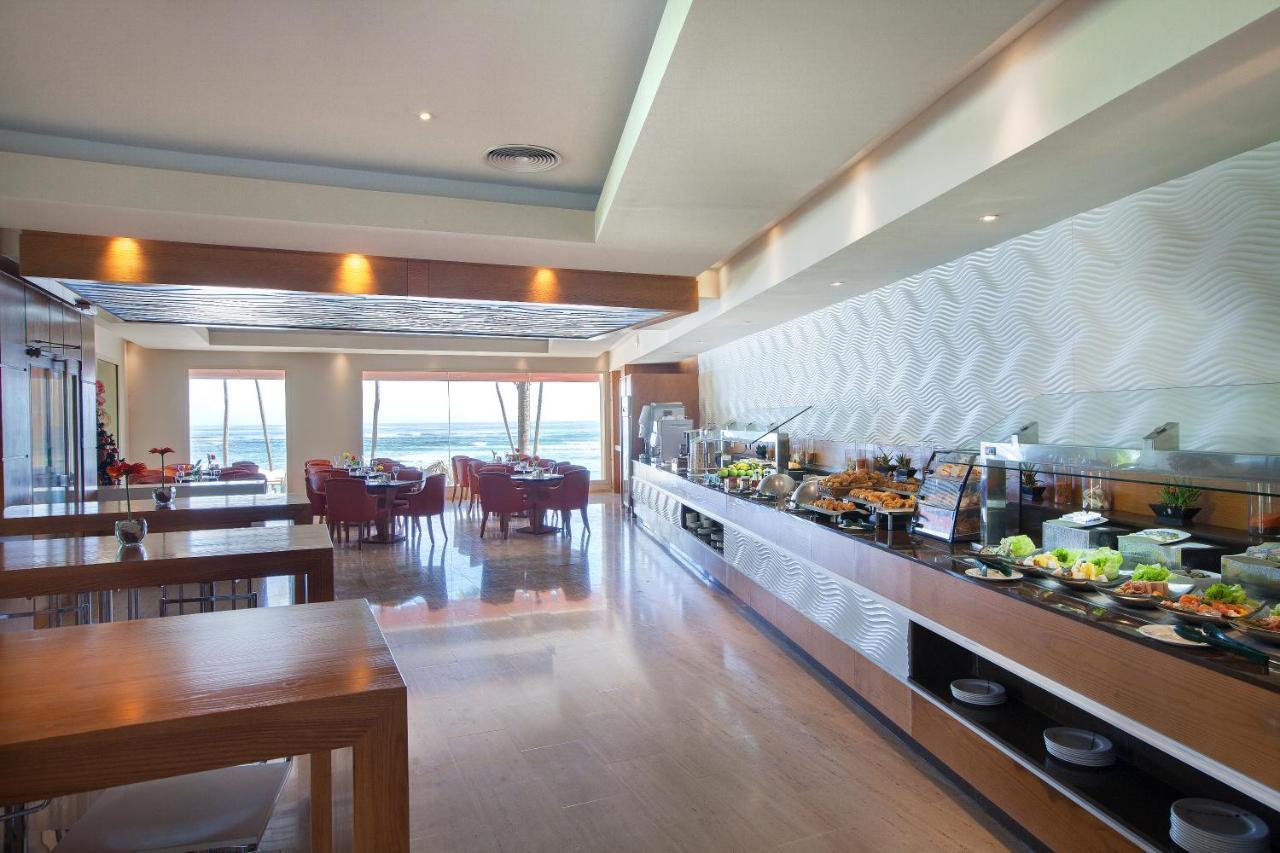 Majestic Elegance Punta Cana (Adults Only) Εξωτερικό φωτογραφία The lounge at the airport