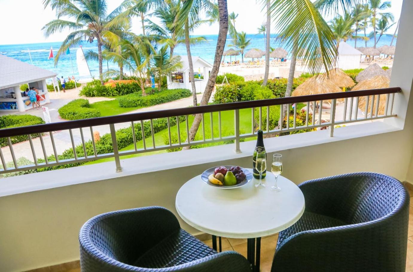 Majestic Elegance Punta Cana (Adults Only) Δωμάτιο φωτογραφία Balcony view at Grand Palladium Hotel